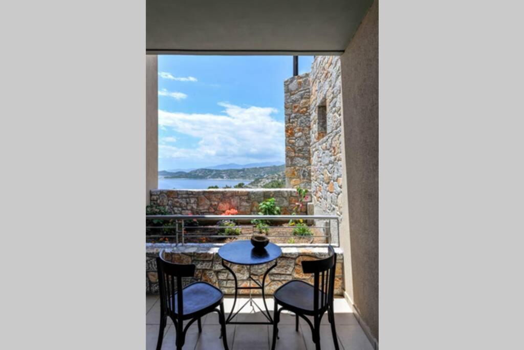 Wonderful Eco Friendly Villa Augustine Ampelo Dış mekan fotoğraf